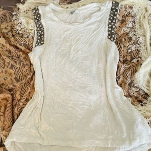 White sleeve embellished top